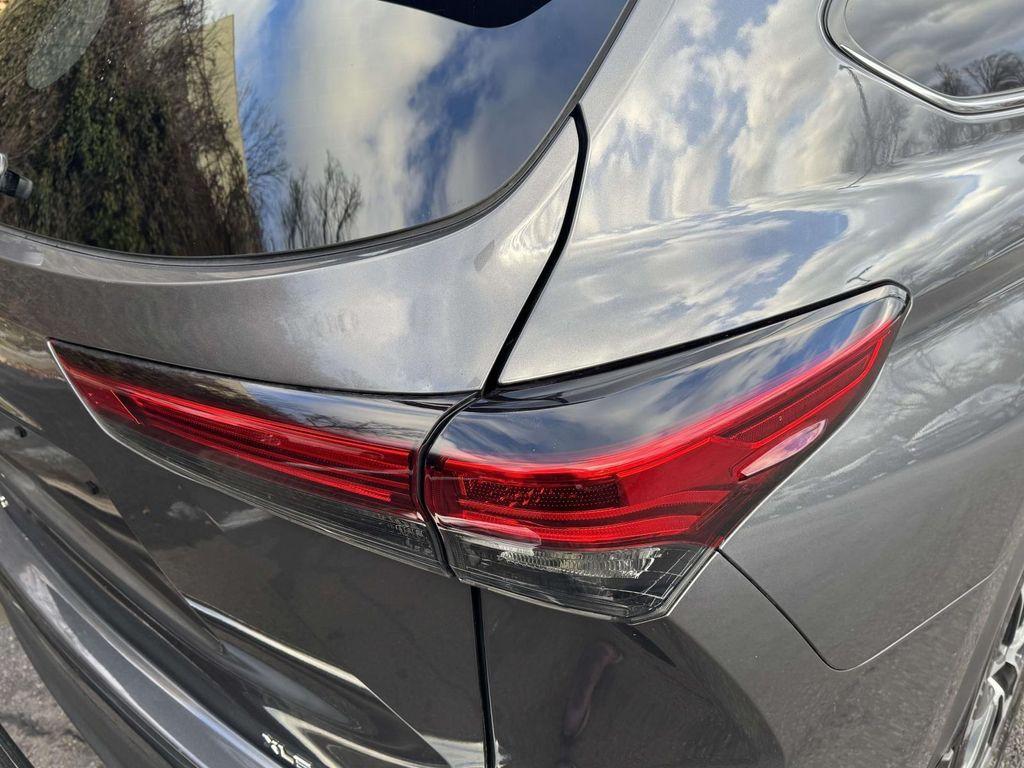 used 2020 Toyota Highlander car, priced at $26,988