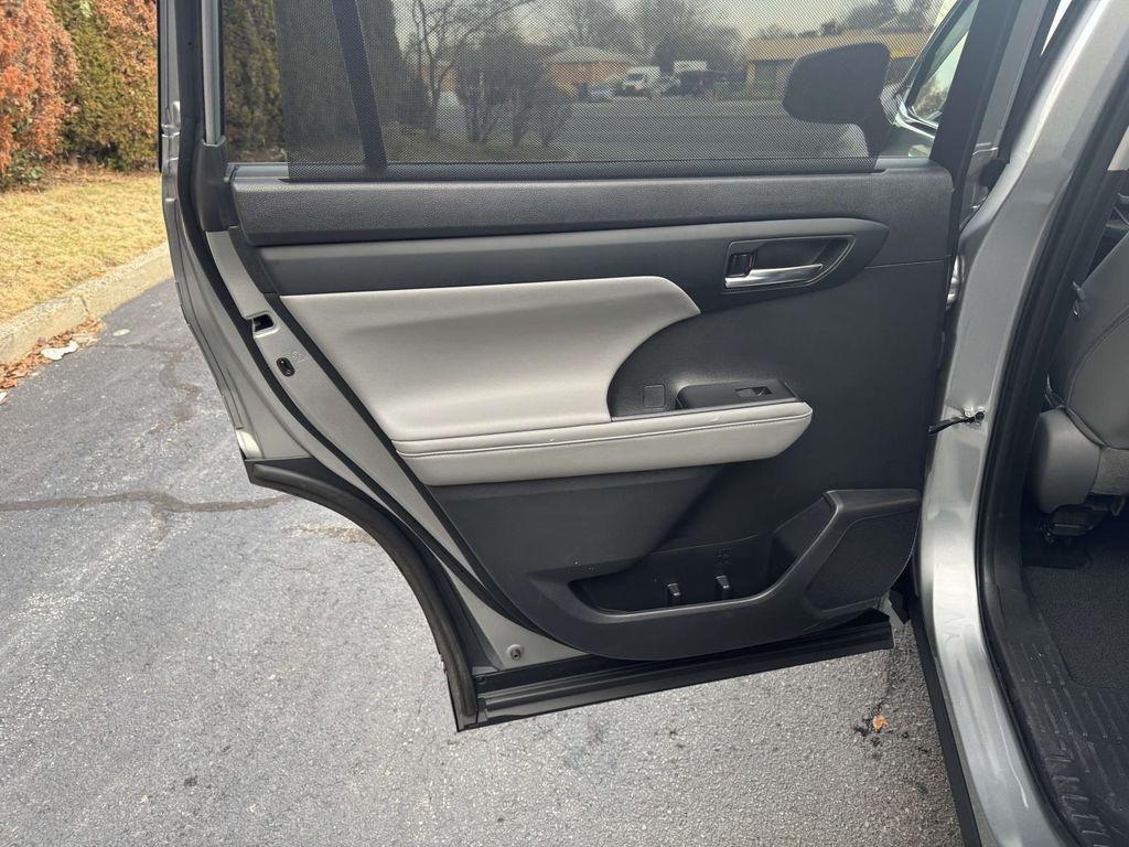 used 2022 Toyota Highlander car, priced at $30,988