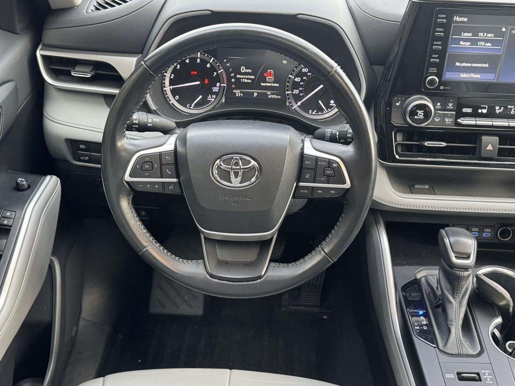 used 2022 Toyota Highlander car, priced at $30,988