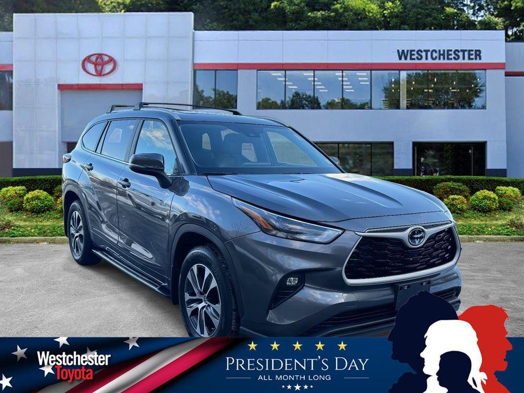 used 2024 Toyota Highlander car, priced at $38,988