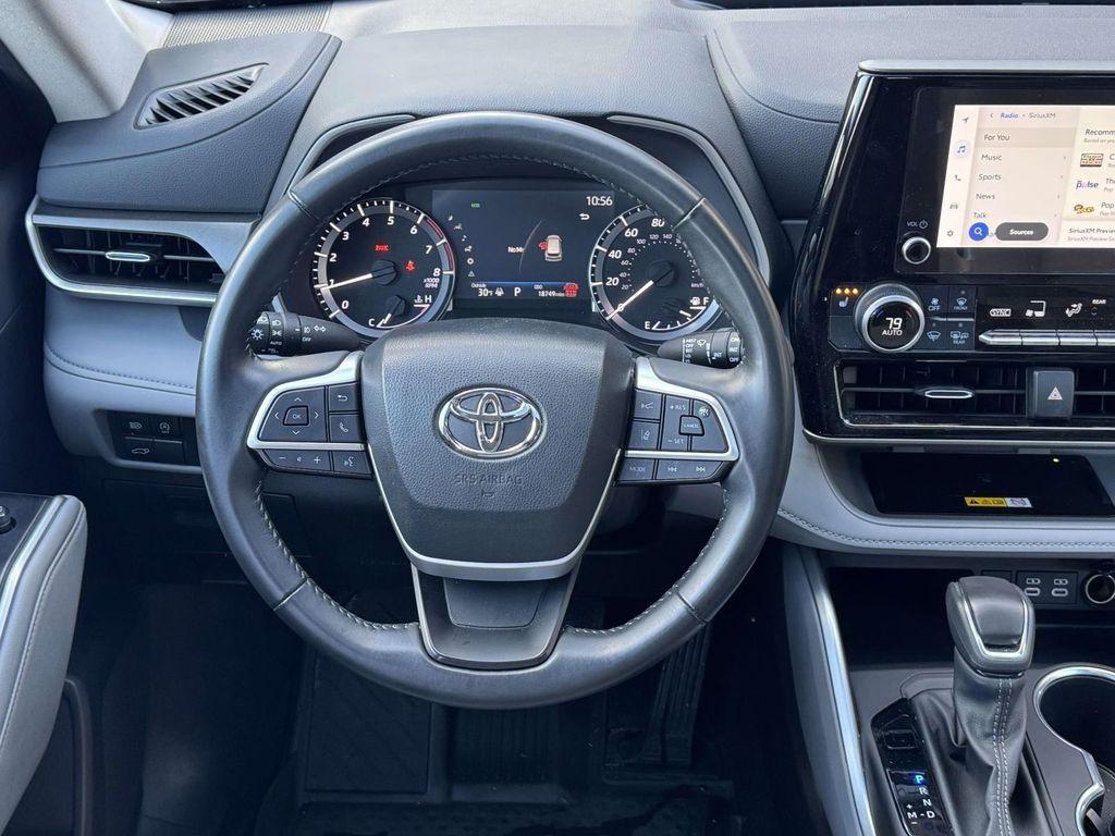 used 2024 Toyota Highlander car, priced at $38,988