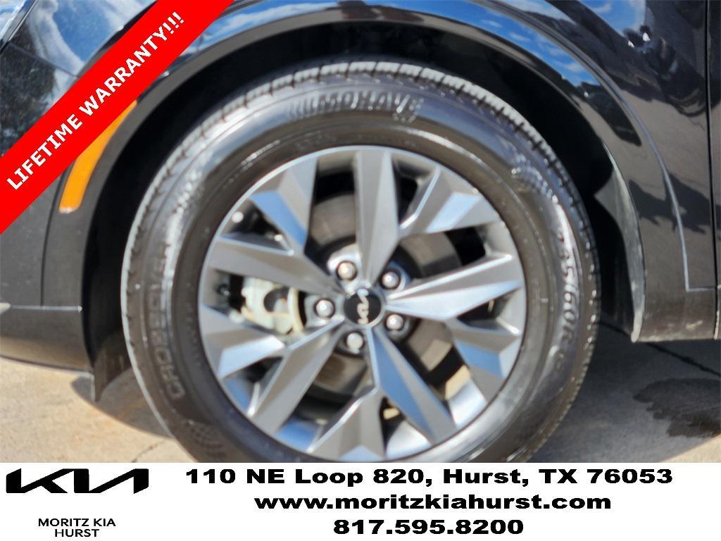 used 2024 Kia Sportage Hybrid car, priced at $28,000