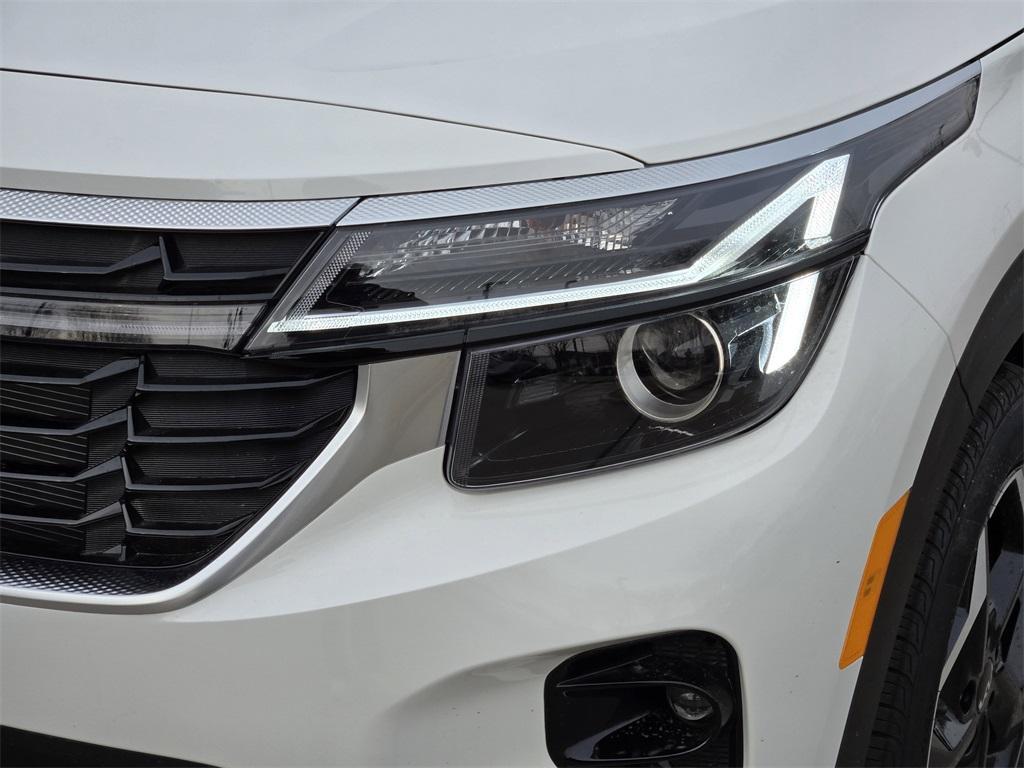 new 2026 Kia Seltos car, priced at $27,926