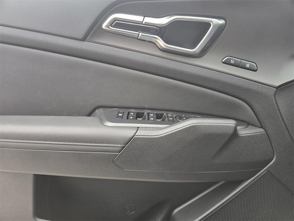 new 2026 Kia Sportage car, priced at $34,622