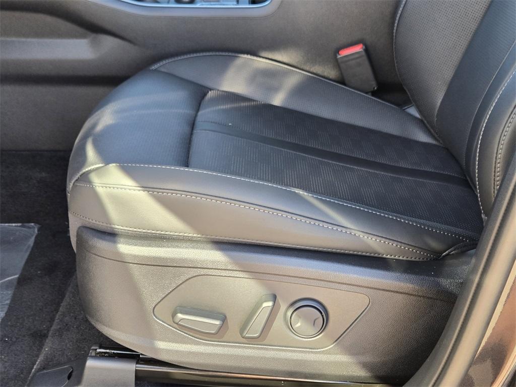 new 2026 Kia Sorento car, priced at $34,734