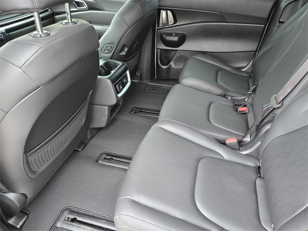new 2026 Kia Carnival Hybrid car, priced at $49,435