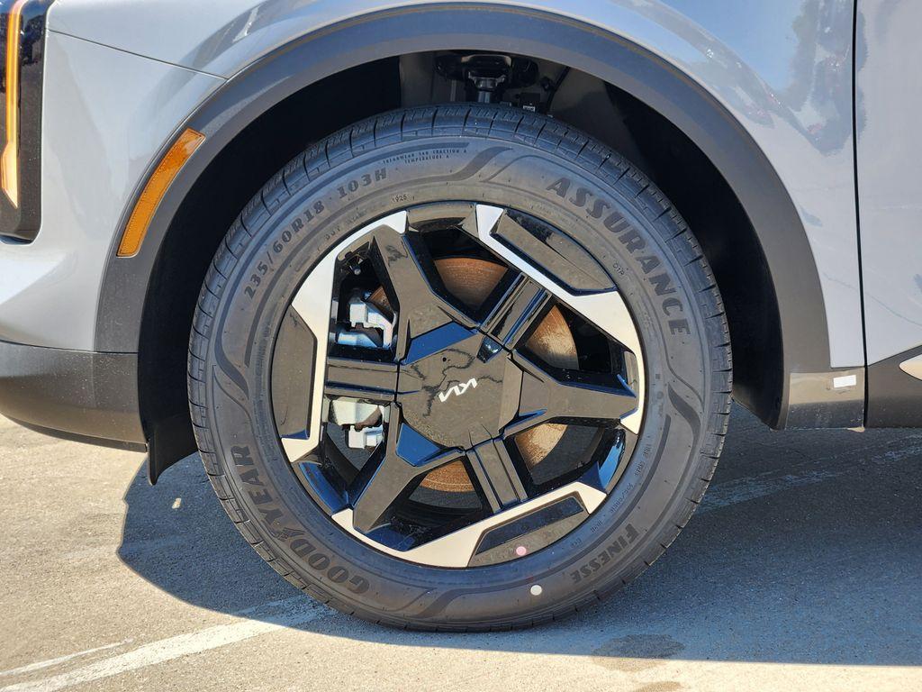 new 2026 Kia Sportage Hybrid car, priced at $32,555