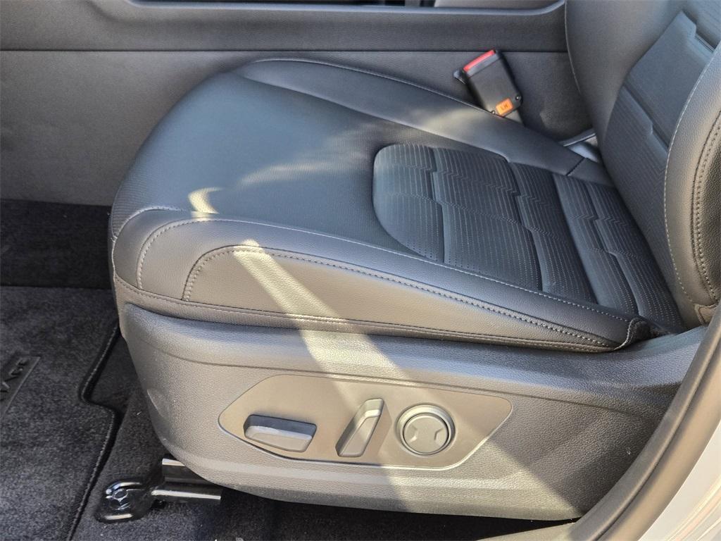 new 2026 Kia Sportage car, priced at $37,018