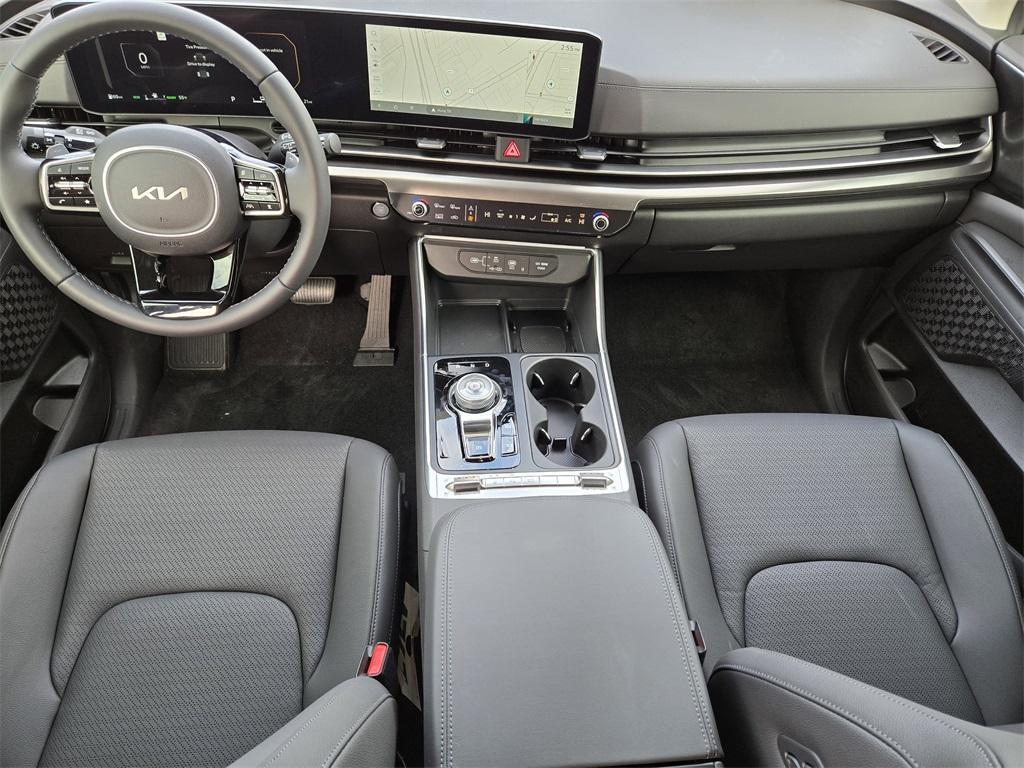 new 2026 Kia Carnival Hybrid car, priced at $52,800