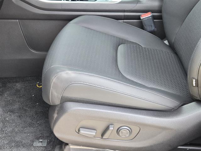 new 2026 Kia Carnival car, priced at $50,860