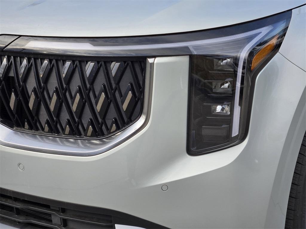 new 2026 Kia Carnival Hybrid car, priced at $43,690