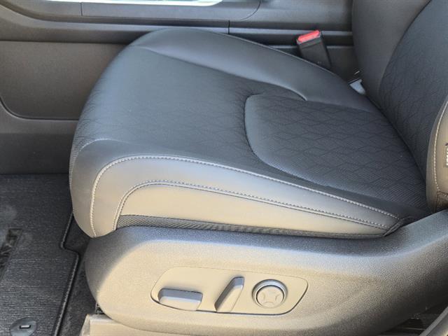 new 2026 Kia Carnival car, priced at $47,695