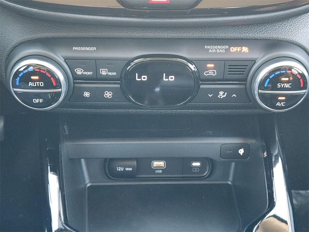 new 2025 Kia Soul car, priced at $22,988