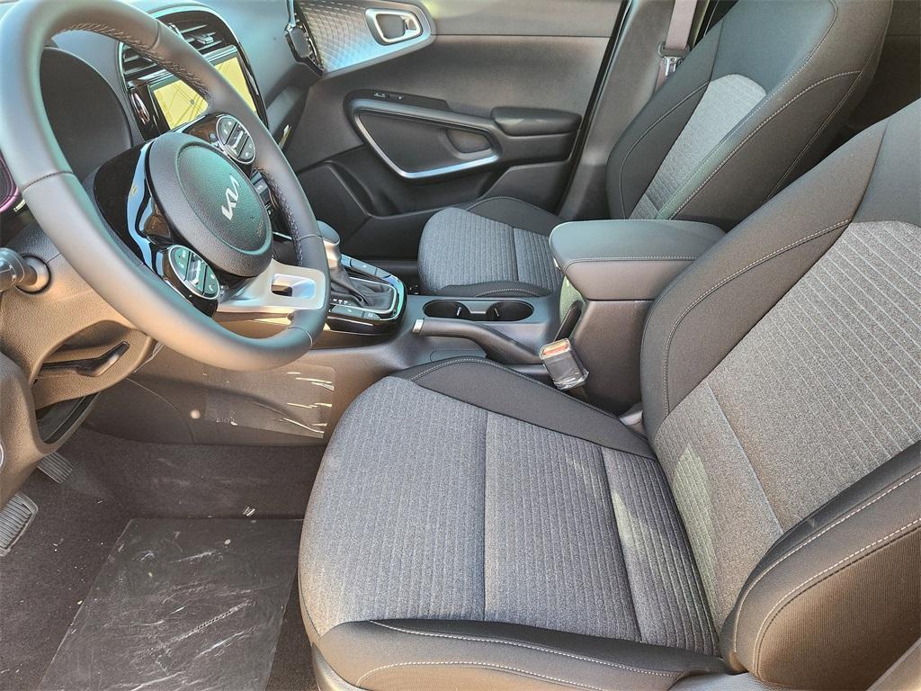 new 2025 Kia Soul car, priced at $22,988