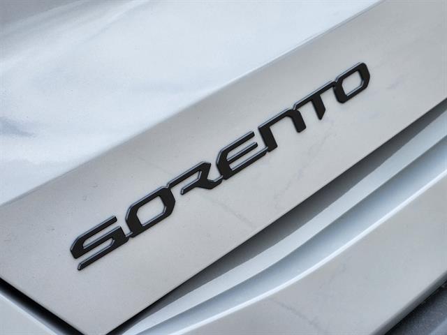 new 2026 Kia Sorento car, priced at $40,545
