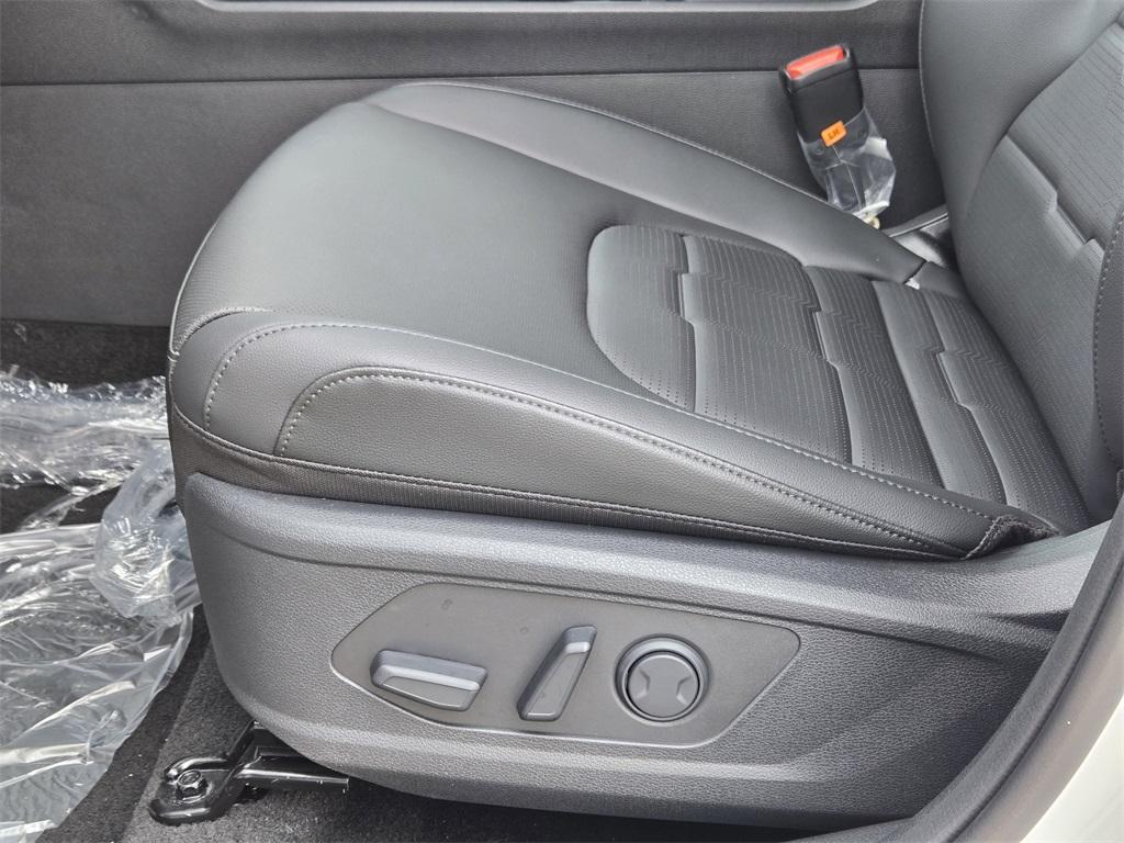 new 2026 Kia Sportage car, priced at $38,746