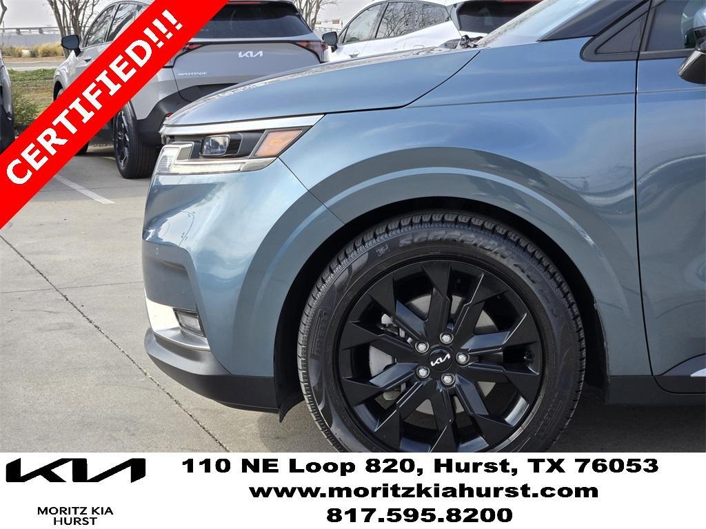 used 2023 Kia Carnival car, priced at $34,895