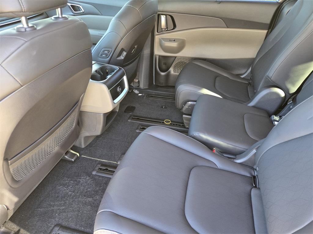 new 2026 Kia Carnival Hybrid car, priced at $43,771