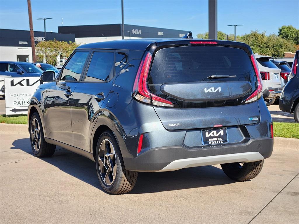 new 2025 Kia Soul car, priced at $22,988