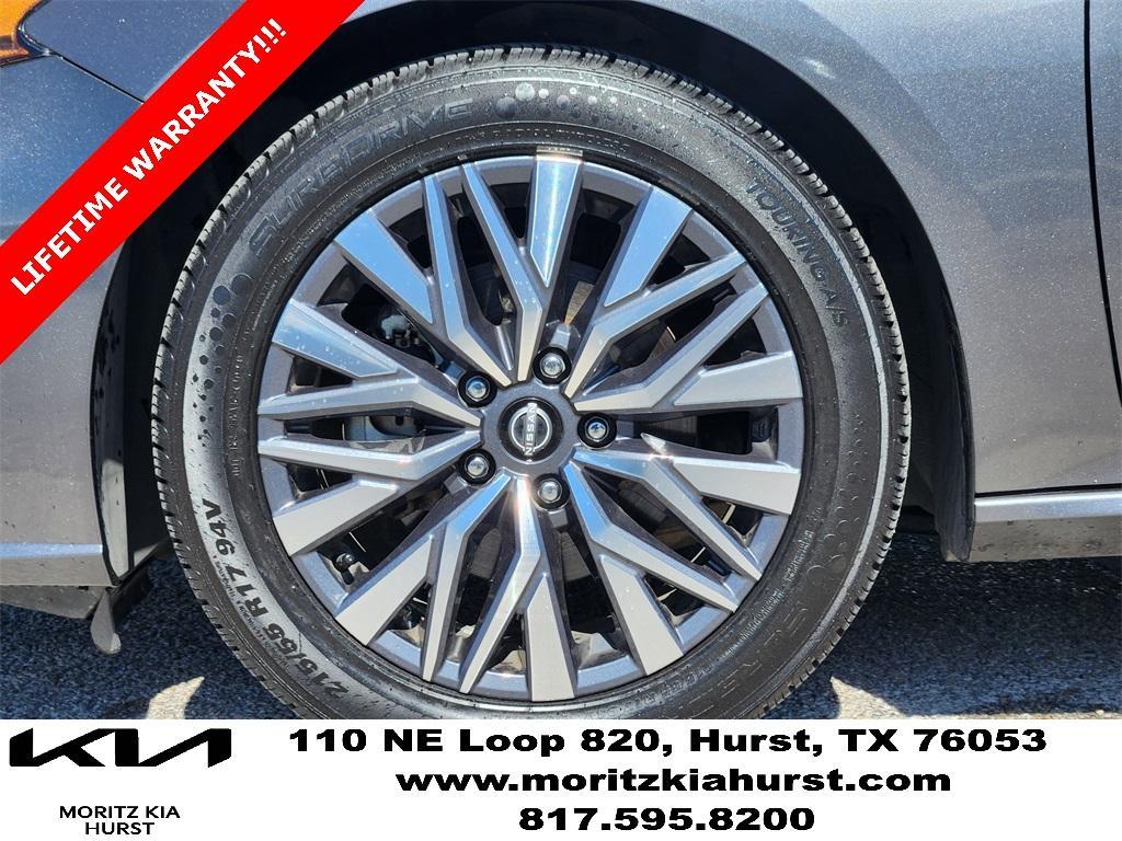 used 2023 Nissan Altima car, priced at $18,225