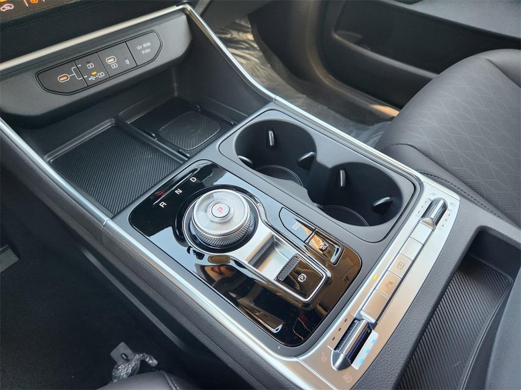 new 2026 Kia Carnival Hybrid car, priced at $49,435