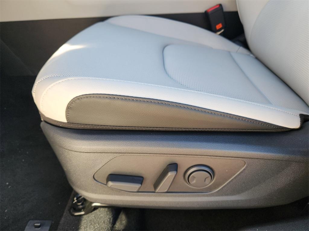 new 2026 Kia Sportage car, priced at $31,934