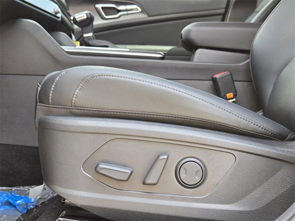 new 2026 Kia Sportage car, priced at $34,061