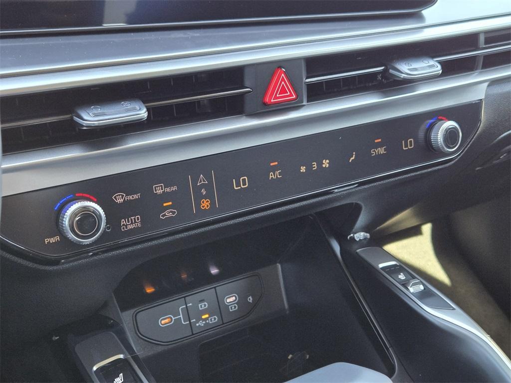 new 2026 Kia Sorento car, priced at $35,248