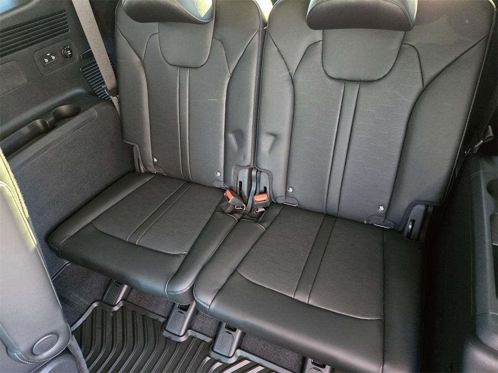 new 2026 Kia Sorento car, priced at $39,820