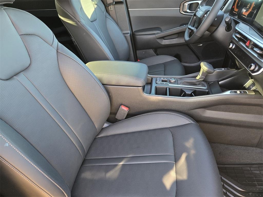 new 2026 Kia Sorento car, priced at $38,820