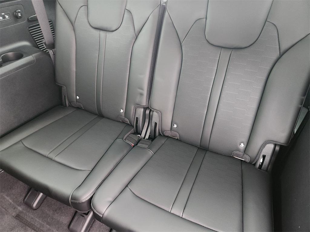 new 2026 Kia Sorento car, priced at $35,704