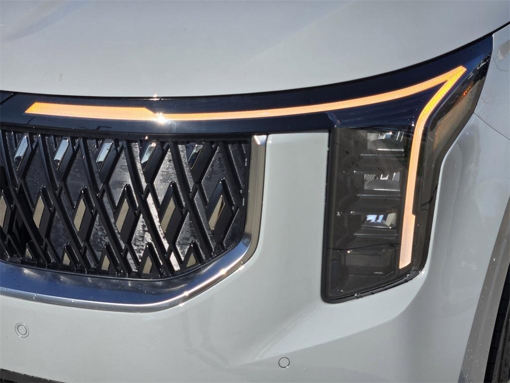 new 2026 Kia Carnival Hybrid car, priced at $44,035