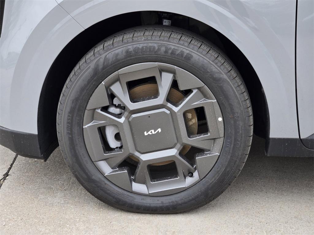 new 2026 Kia Carnival Hybrid car, priced at $43,738