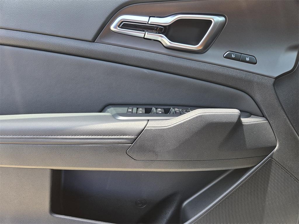 new 2026 Kia Sportage car, priced at $34,546