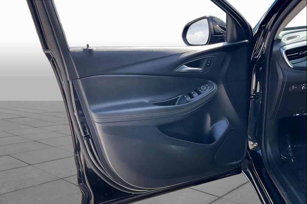 used 2025 Buick Encore GX car, priced at $22,018