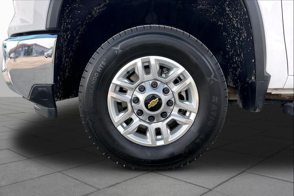 used 2025 Chevrolet Silverado 2500 car, priced at $53,719