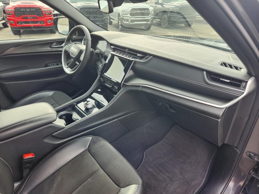 used 2024 Jeep Grand Cherokee car, priced at $33,064