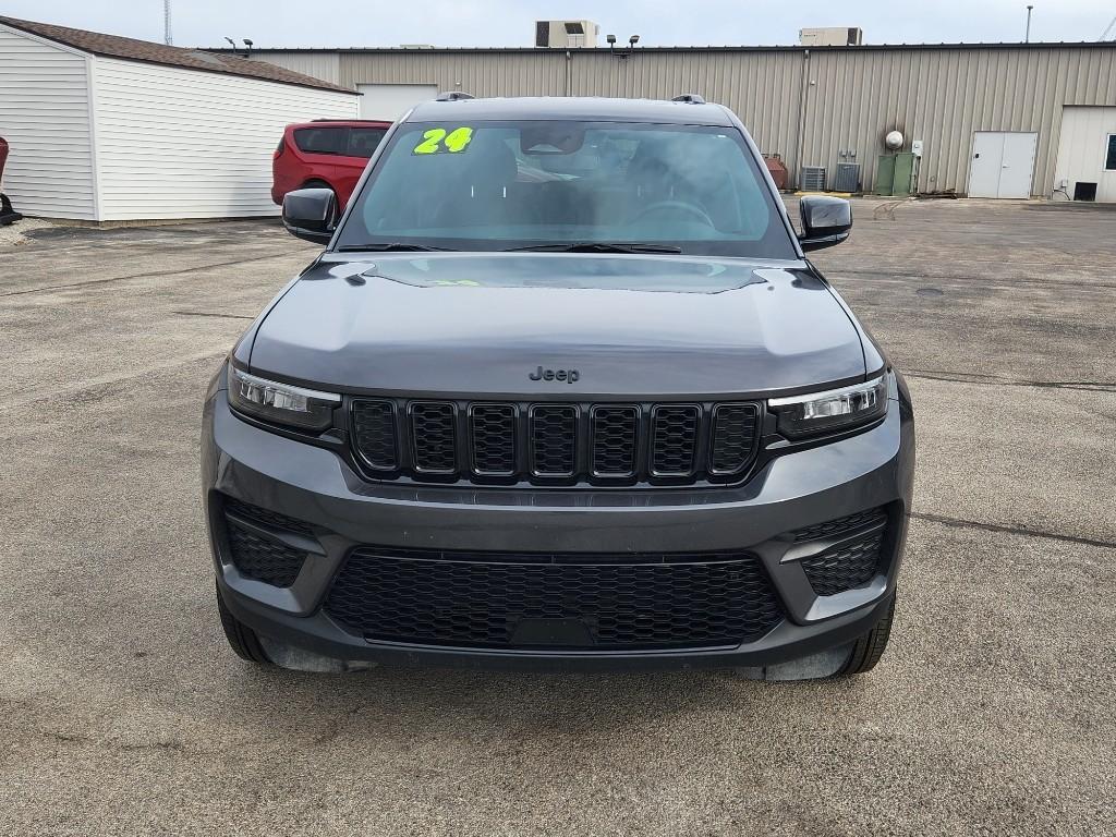 used 2024 Jeep Grand Cherokee car, priced at $33,064