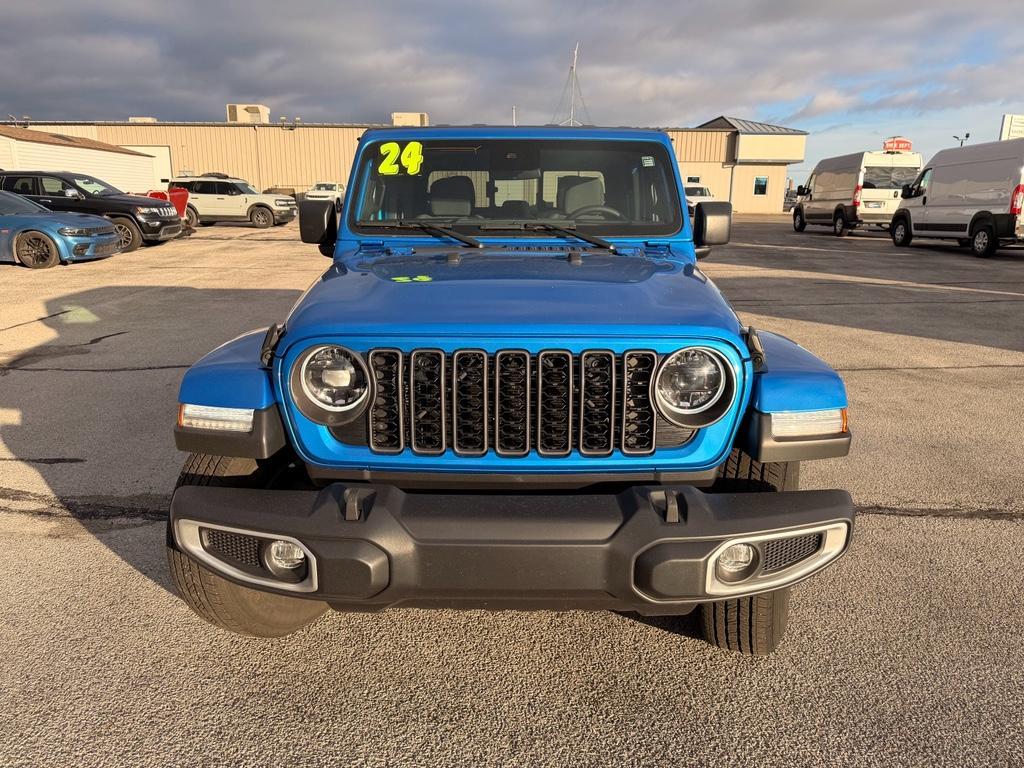 used 2024 Jeep Gladiator car, priced at $35,520