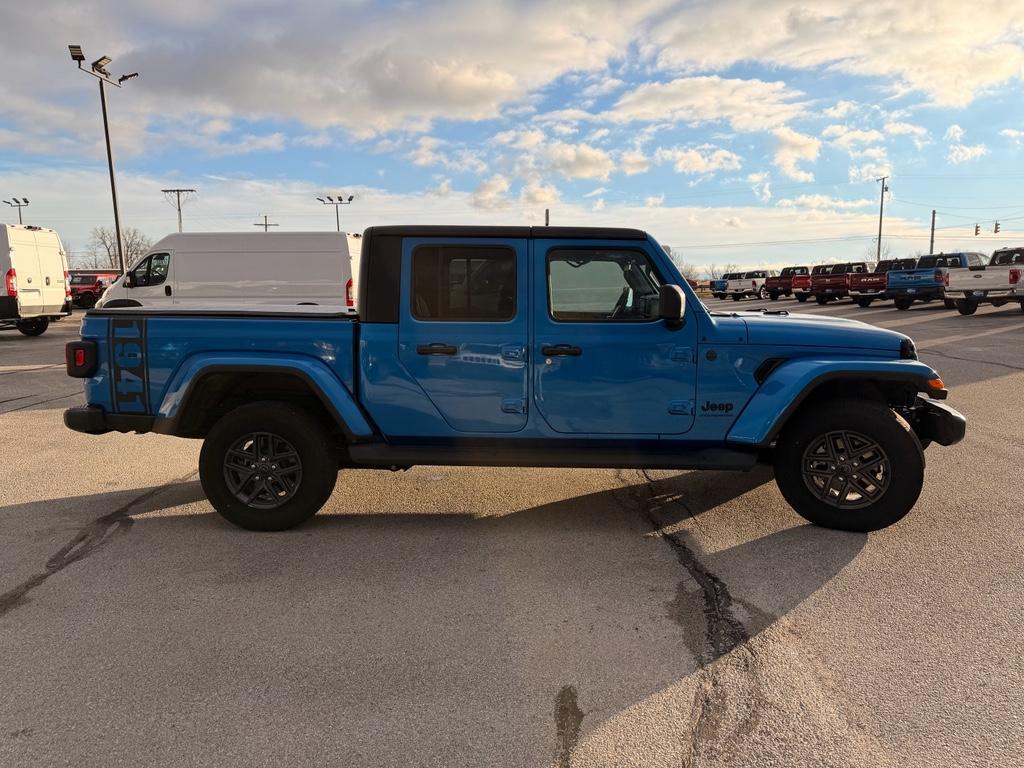 used 2024 Jeep Gladiator car, priced at $35,520