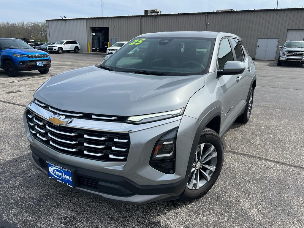 used 2025 Chevrolet Equinox car, priced at $26,288