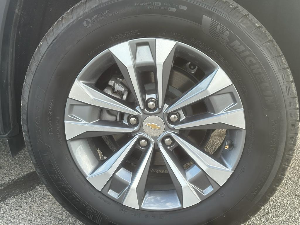 used 2025 Chevrolet Equinox car, priced at $28,759