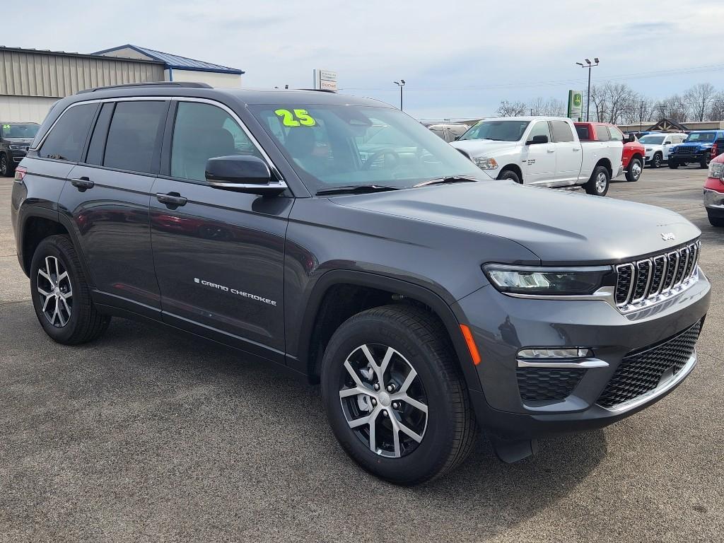 used 2025 Jeep Grand Cherokee car, priced at $42,778
