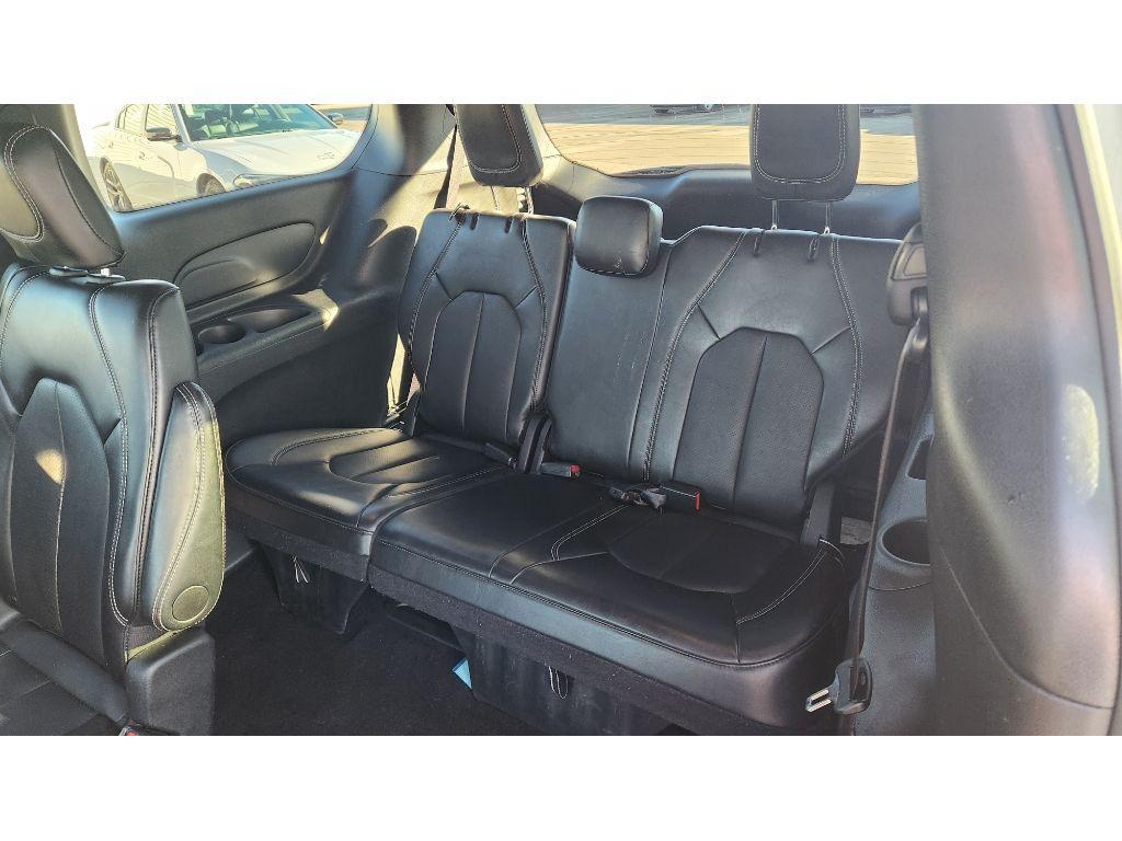 used 2025 Chrysler Pacifica car, priced at $29,557