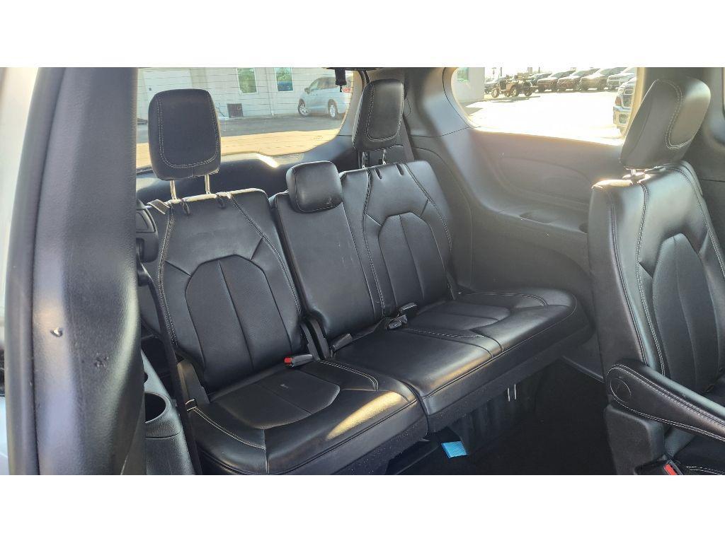 used 2025 Chrysler Pacifica car, priced at $29,557