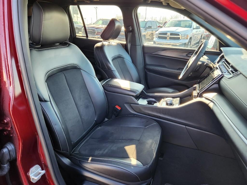 used 2024 Jeep Grand Cherokee car, priced at $36,432