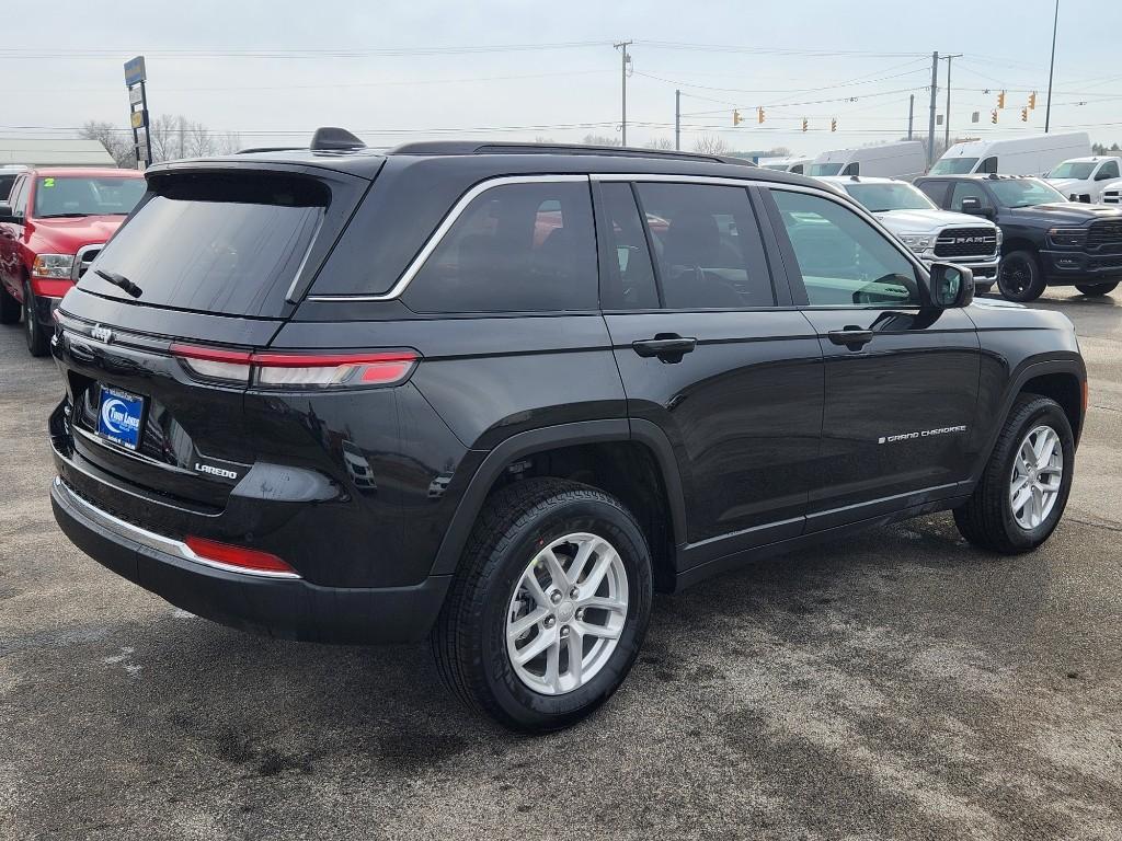 new 2026 Jeep Grand Cherokee car, priced at $45,080