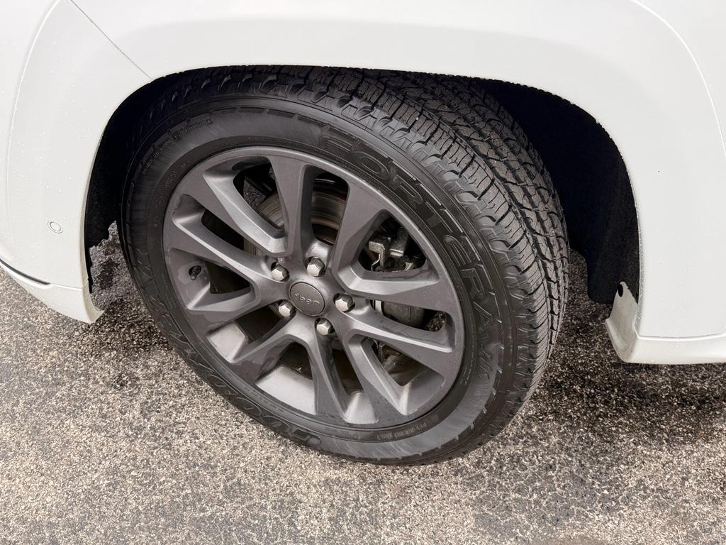 used 2019 Jeep Grand Cherokee car, priced at $23,625