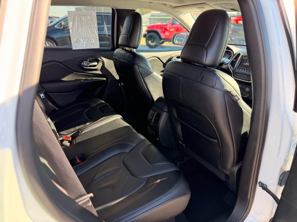 used 2022 Jeep Cherokee car, priced at $23,408