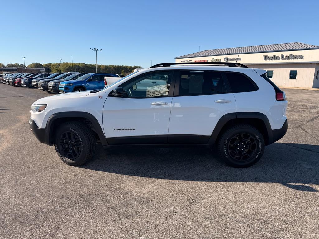 used 2022 Jeep Cherokee car, priced at $23,408